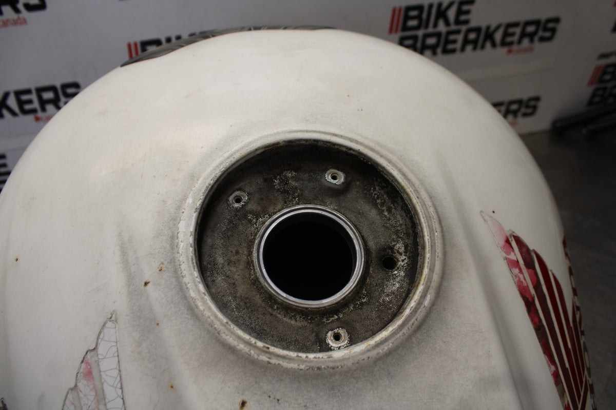 06-07 HONDA INTERCEPTOR 800 VFR800 GAS TANK FUEL CELL PETROL RESERVOIR BB917
