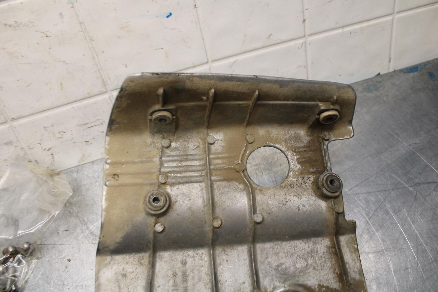 75 SUZUKI GT 550  RAM AIR INTAKE DUCT COVER BB72