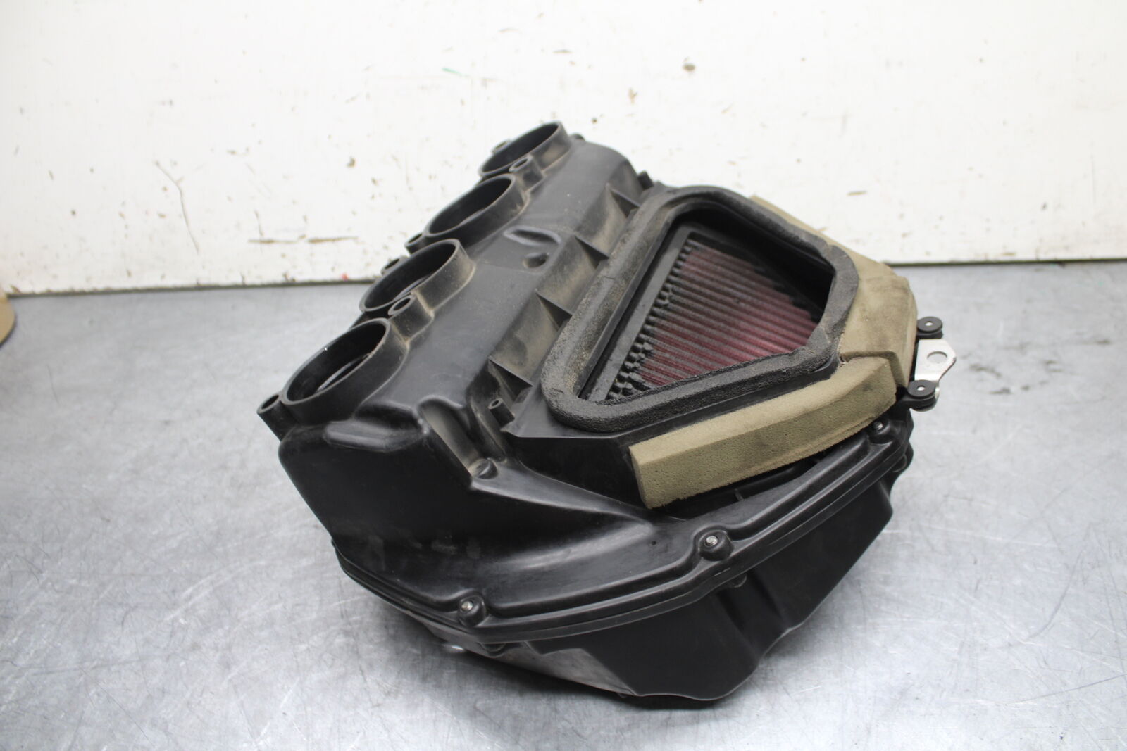 06 YAMAHA YZF R6 AIRBOX AIR INTAKE FILTER BOX BB716