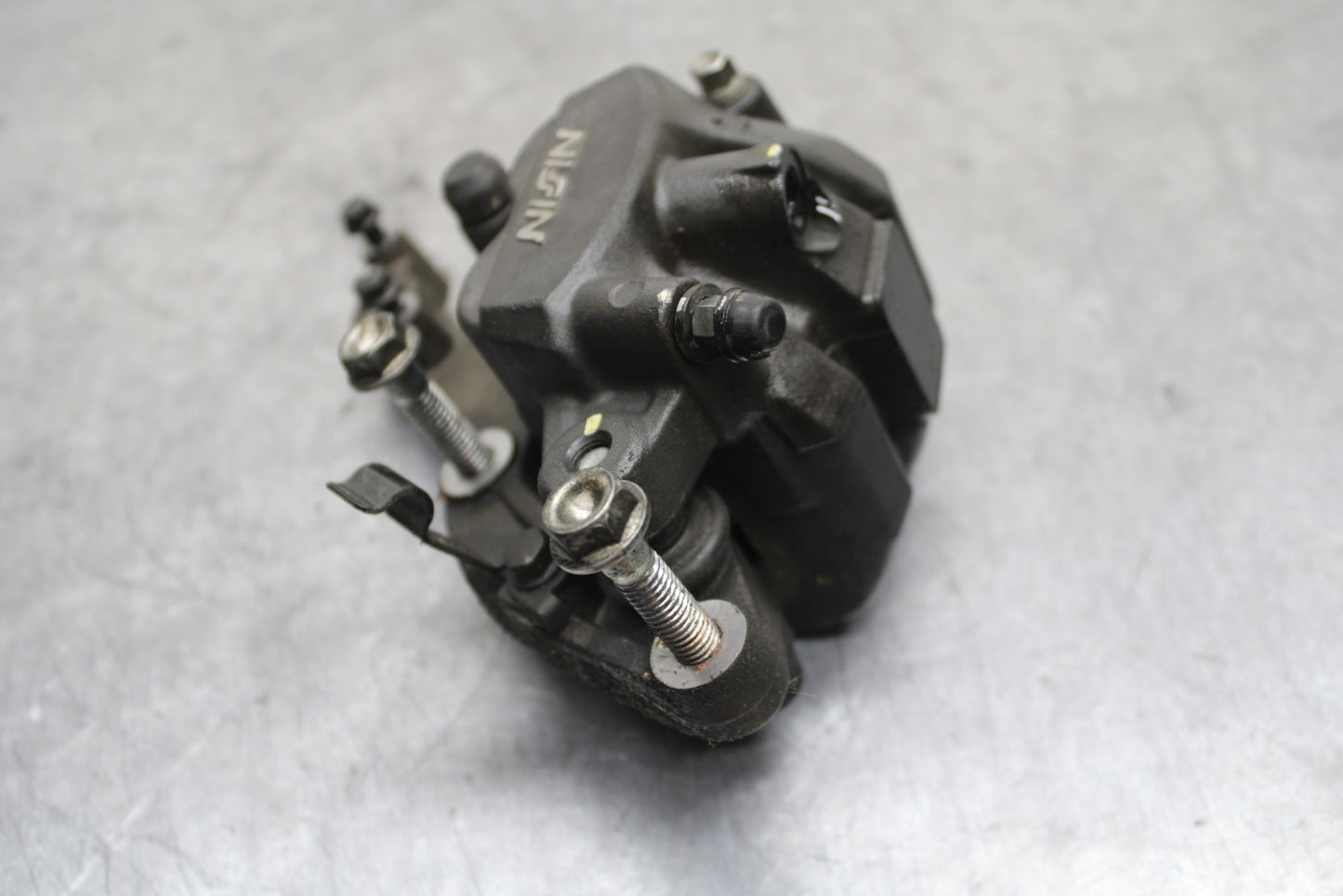 15-16 HONDA CB300F RIGHT FRONT BRAKE CALIPER BB740