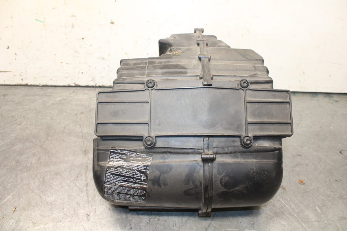 01-06 TRIUMPH TIGER 955I AIRBOX AIR INTAKE FILTER BOX BB693