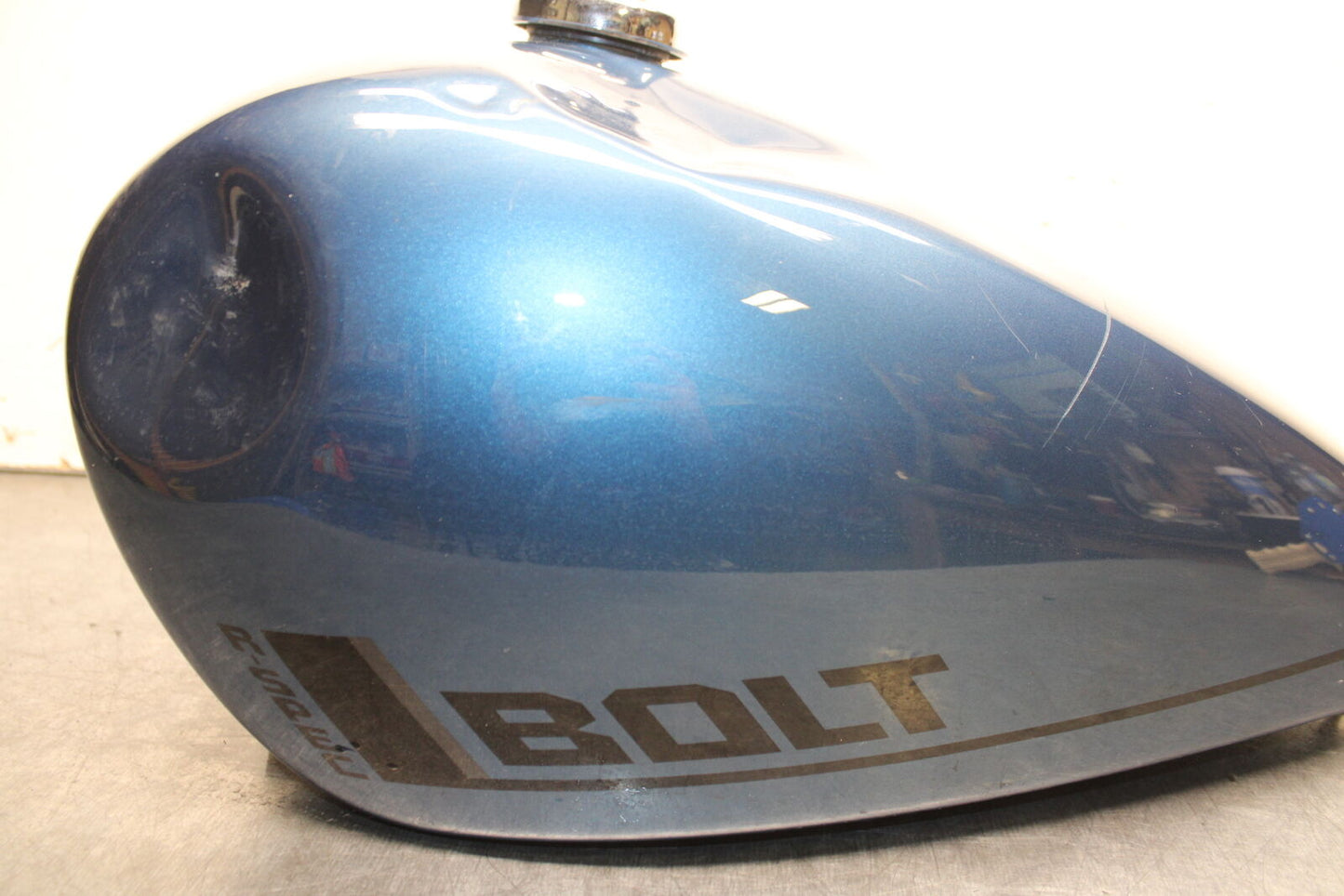 17-24 YAMAHA BOLT XVS950 GAS TANK FUEL PETROL RESERVOIR BB729