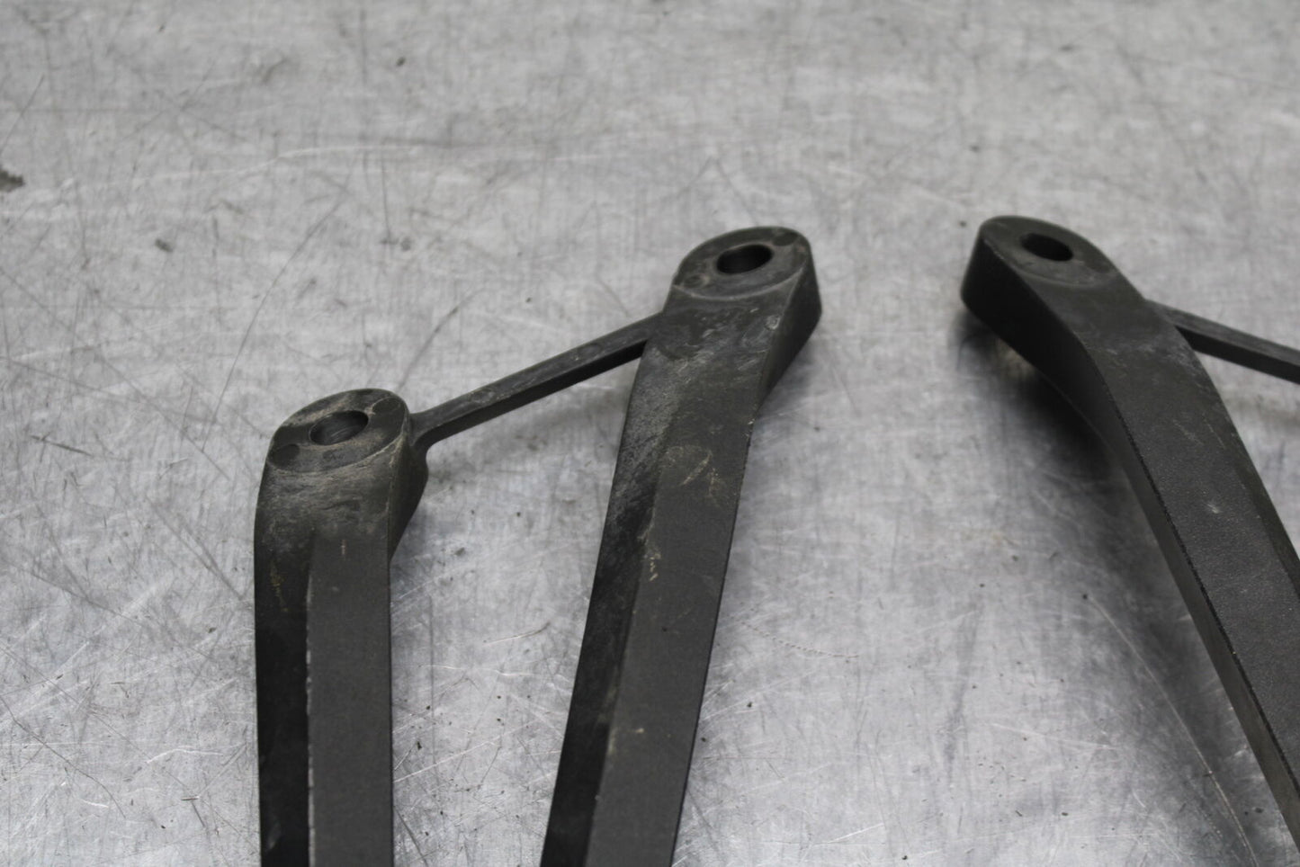 12-13 KAWASAKI Z1000 REAR BACK PASSENGER PEG SET PAIR BB743