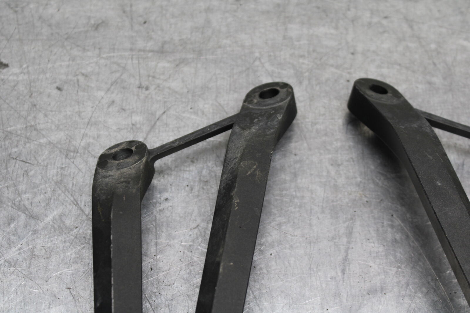 12-13 KAWASAKI Z1000 REAR BACK PASSENGER PEG SET PAIR BB743