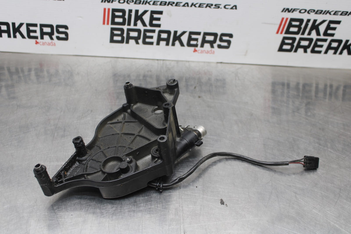08-10 SUZUKI GSXR 600 ENGINE SPROCKET COVER BB765