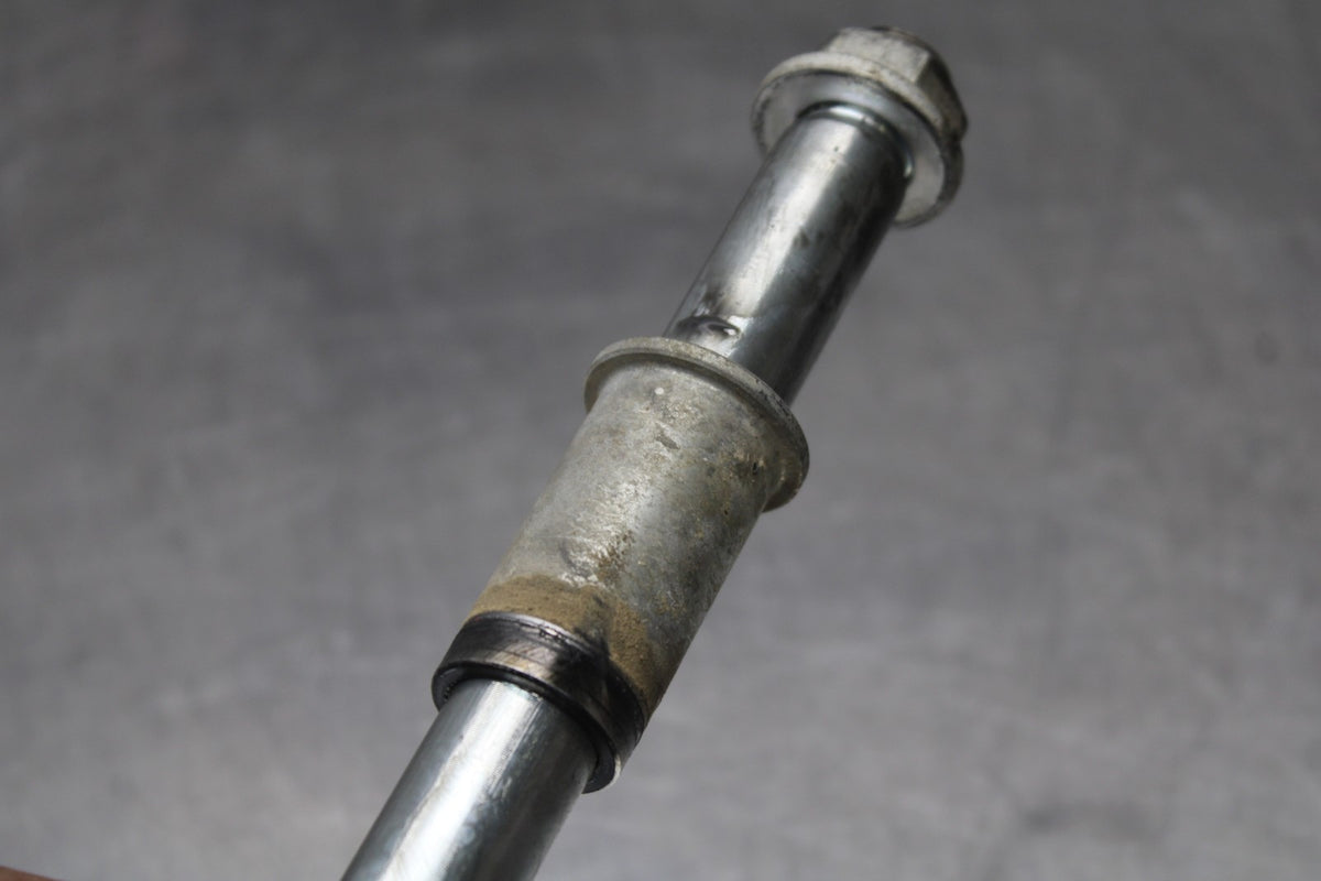 07-25 KAWASAKI VULCAN 900 VN900D CLASSIC LT FRONT WHEEL AXLE PIVOT BOLT BB842