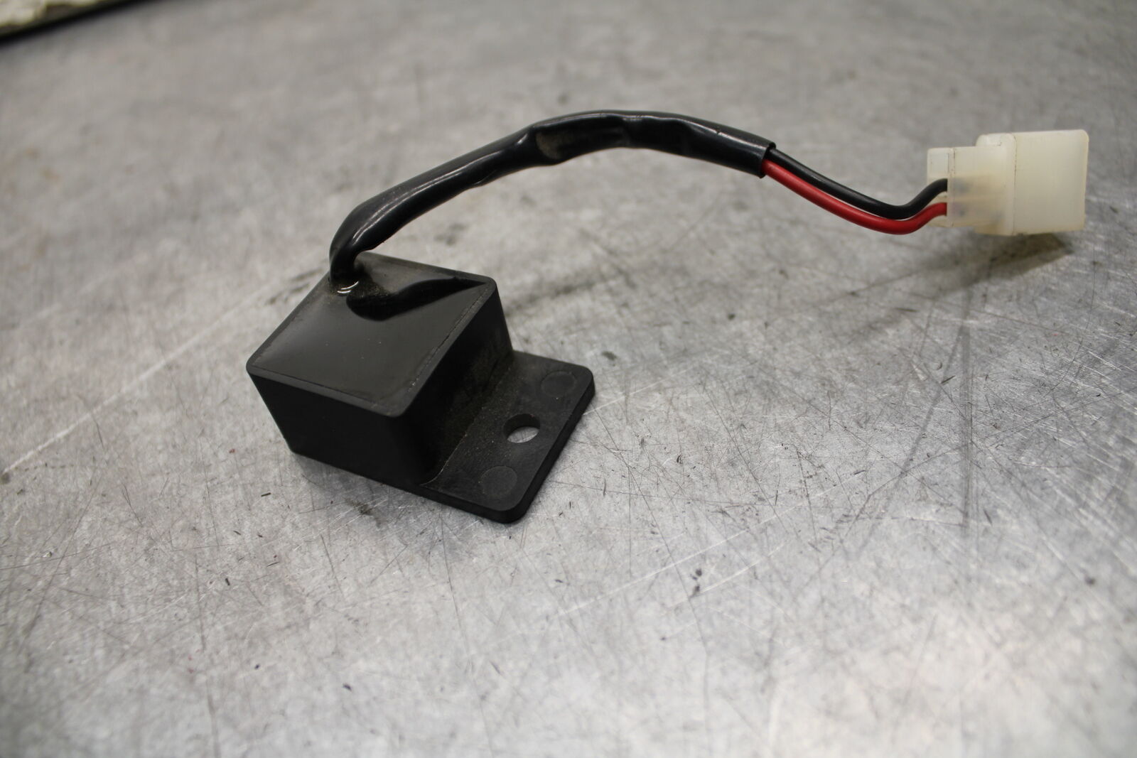 16 KAWASAKI NINJA ZX10R TURN SIGNAL BLINKER RELAY FLASHER SWITCH BB650