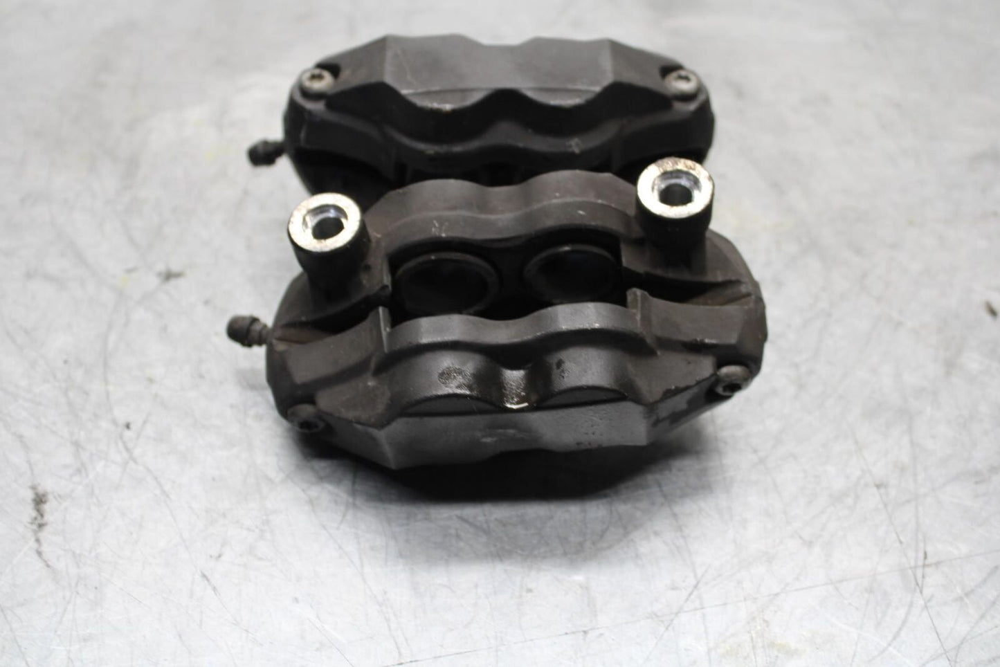 2006 Suzuki GSXR600 RIGHT LEFT FRONT BRAKE CALIPER SET PAIR CALIPERS  BB447