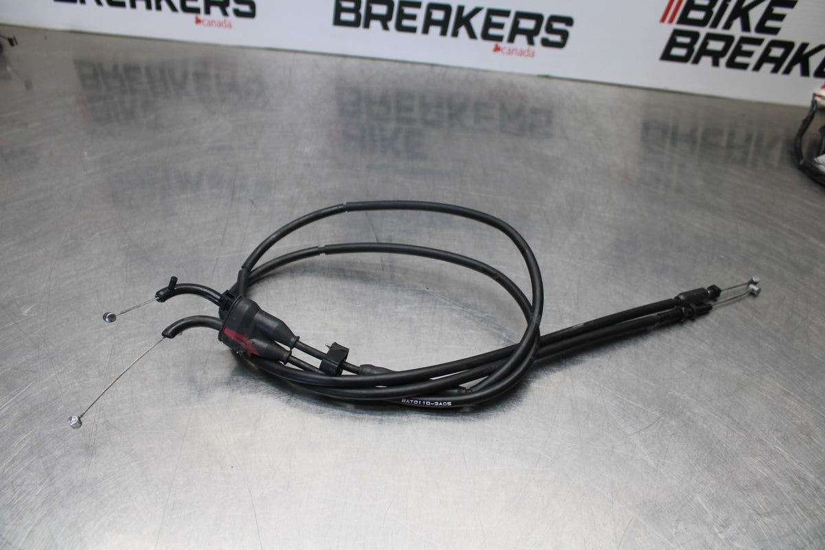 23-24 YAMAHA MT-07 THROTTLE CABLES LINES BB194