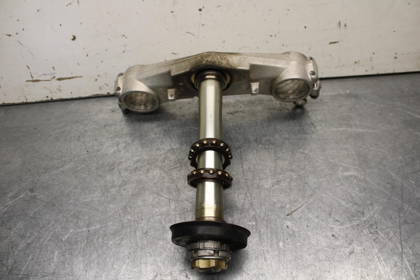 01-03 SUZUKI GSXR600 FRONT FORKS CLAMP LOWER TRIPLE TREE STEM 51410-39F00 BB633