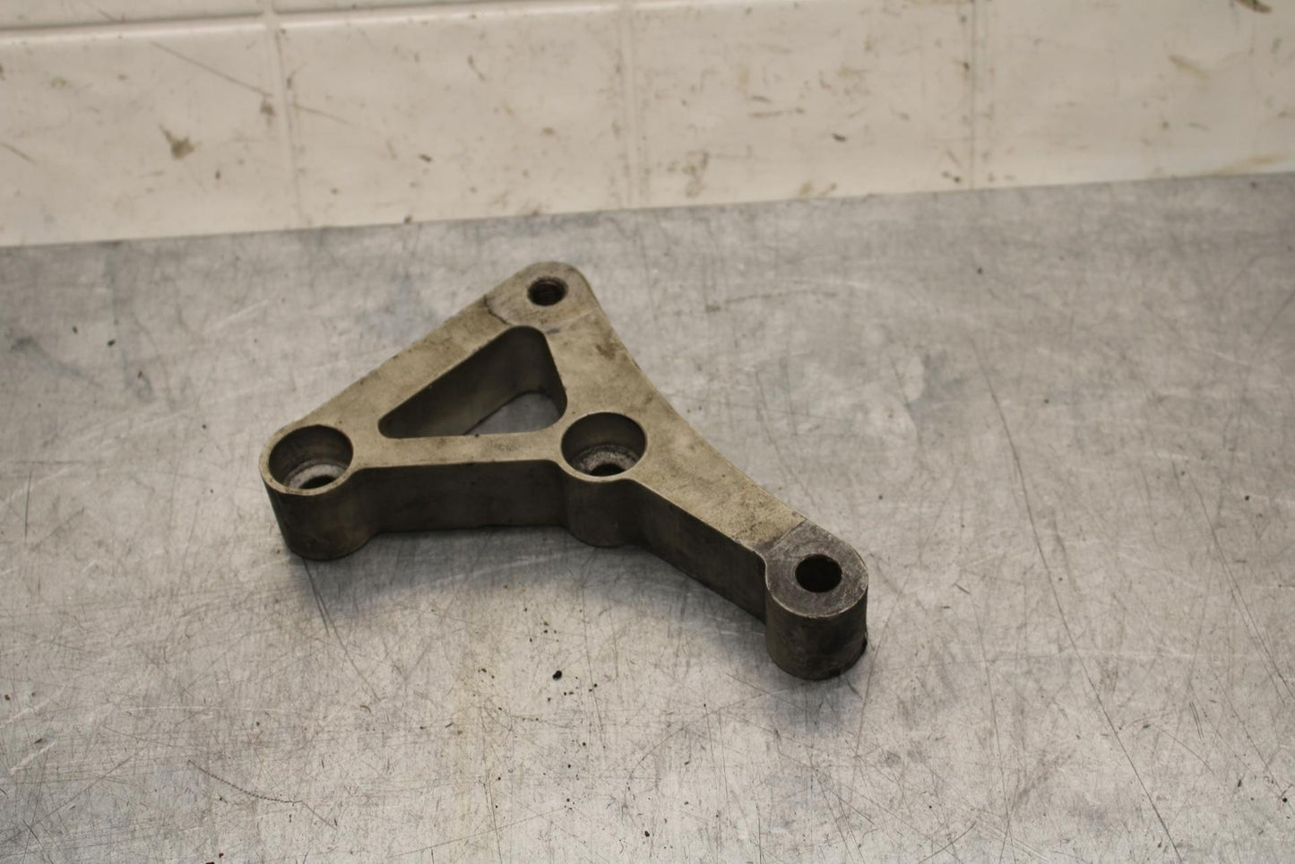 2007 Yamaha YZF R6S REAR DOGBONE SHOCK LINKAGE LINK BB594