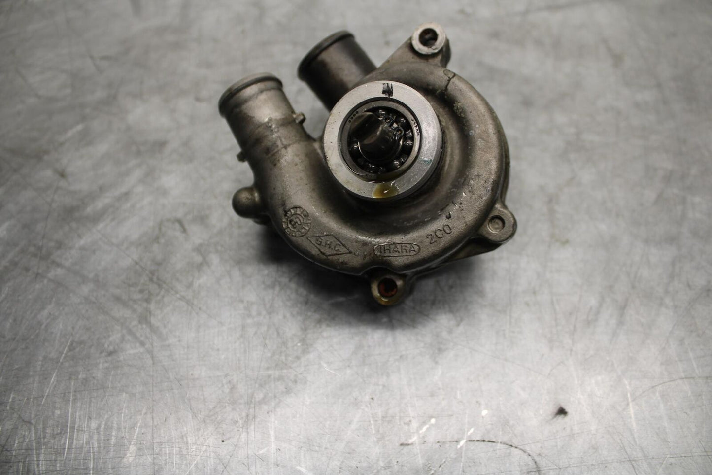 07 YAMAHA YZF R6 ENGINE WATER COOLANT PUMP  2C0-12420-00-00 BB495