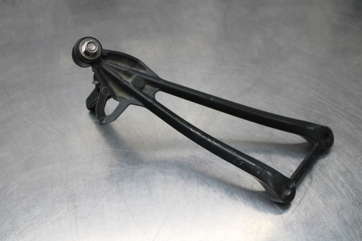 13-18 KAWASAKI NINJA ZX6R REAR BACK PASSENGER PEG SET PAIR BB735