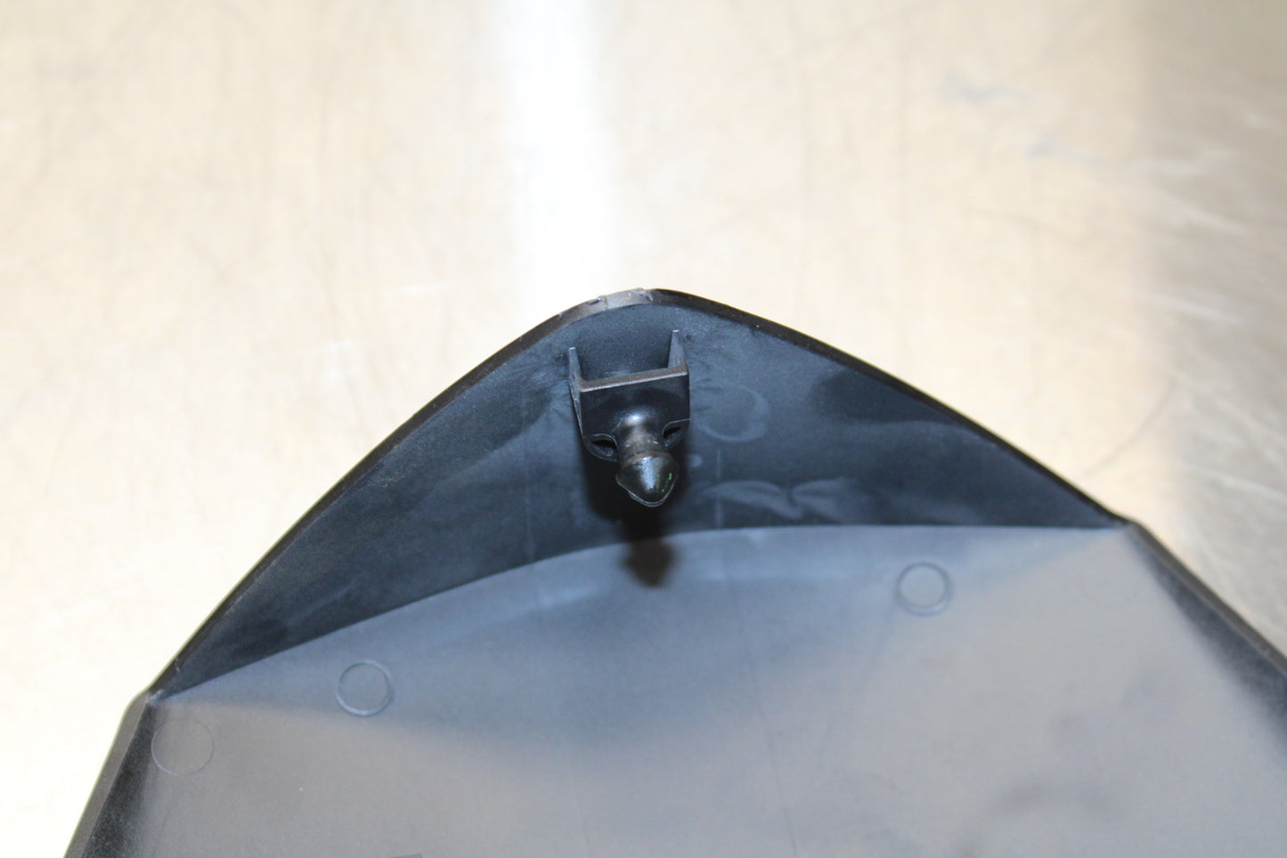 23-24 KAWASAKI NINJA ZX14R CENTER REAR BACK TAIL FAIRING COVER TRIM COWL BB141