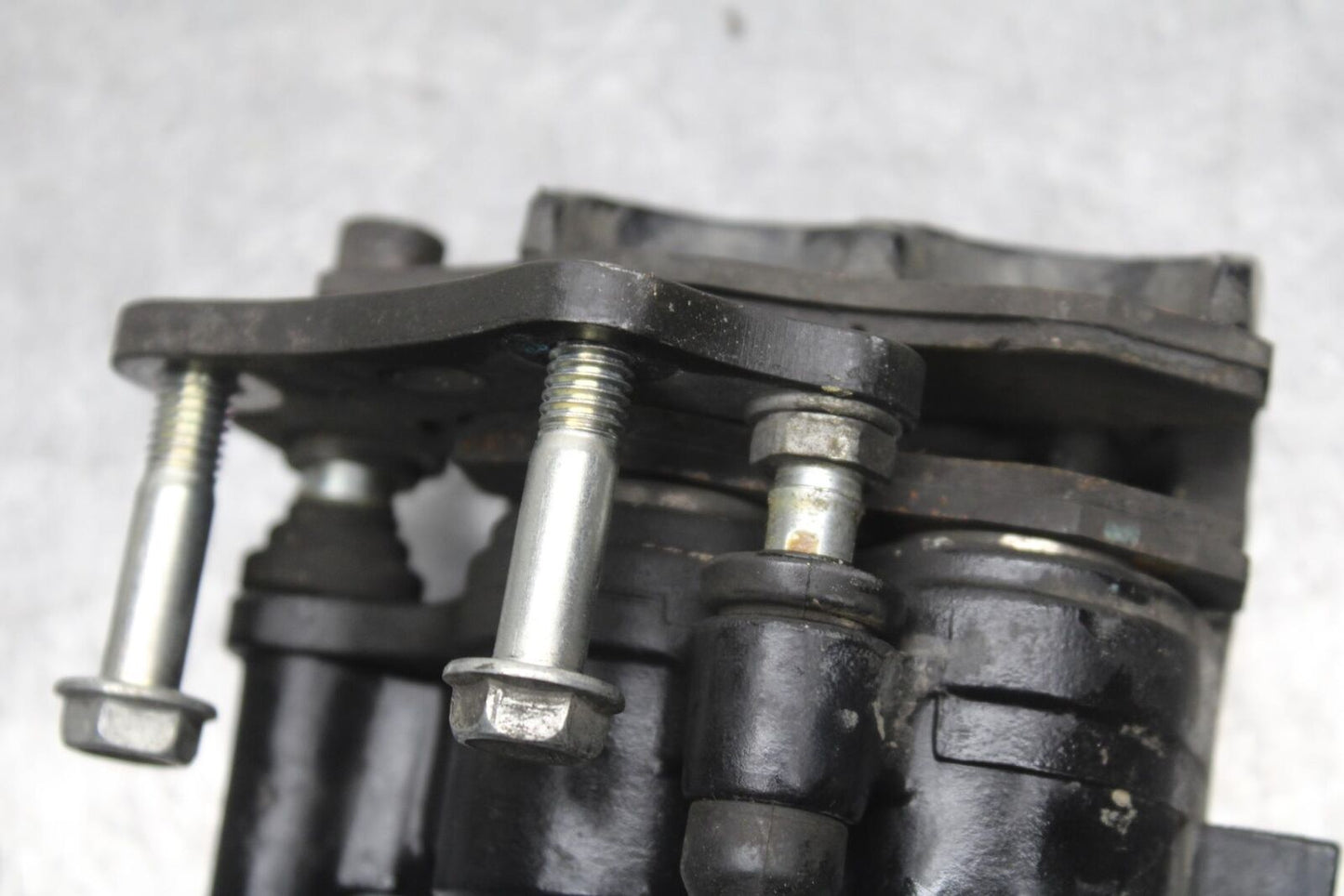 15-16 KAWASAKI EX300 FRONT BRAKE CALIPER BB635