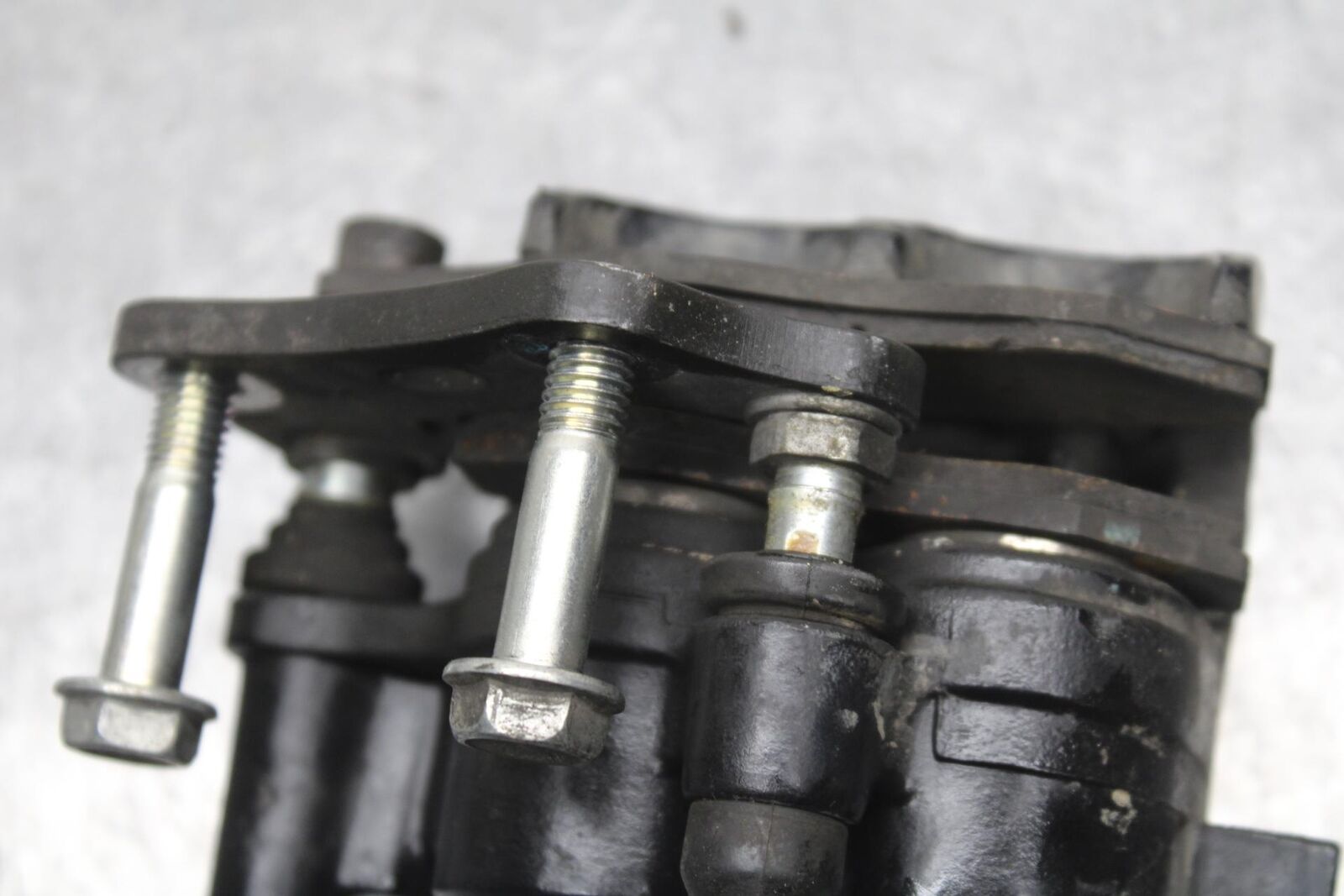 15-16 KAWASAKI EX300 FRONT BRAKE CALIPER BB635