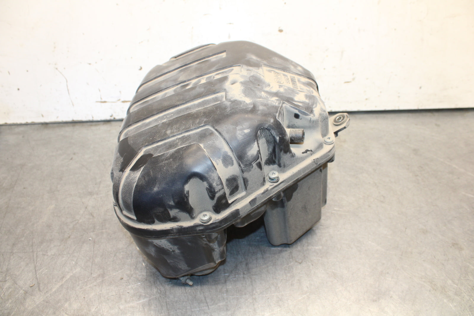 09-15 YAMAHA FZ6R AIRBOX AIR INTAKE FILTER BOX  BB686