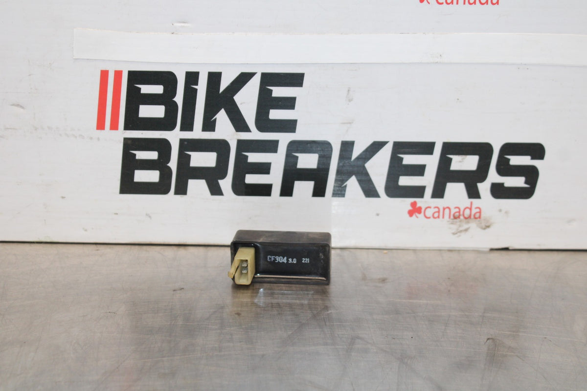 84 HONDA INTERCEPTOR 1000 VF1000F TURN SIGNAL BLINKER RELAY FLASHER SWITCH BB878