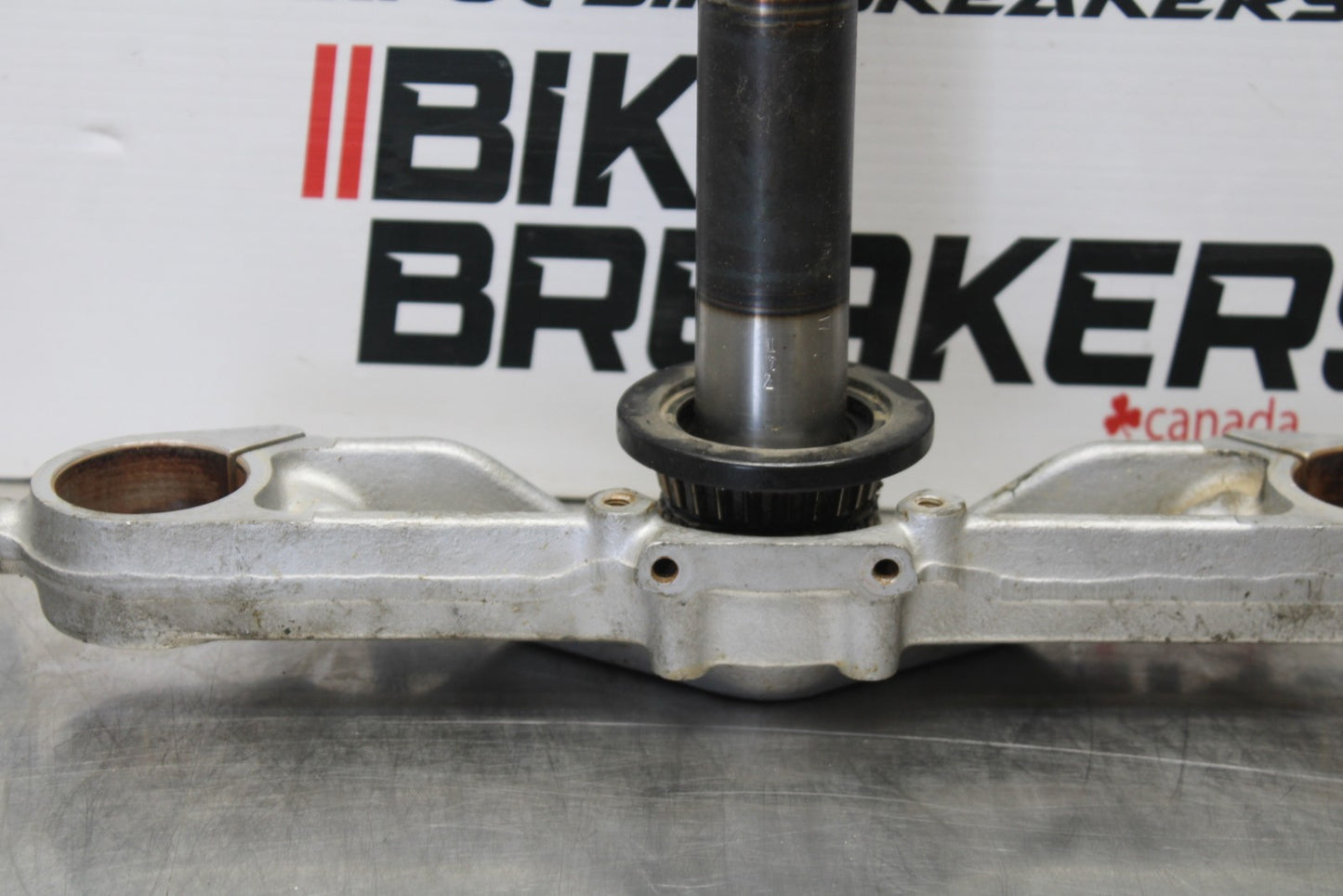 03-08 KAWASAKI VULCAN 1600 FRONT FORKS CLAMP LOWER TRIPLE TREE STEM BB196