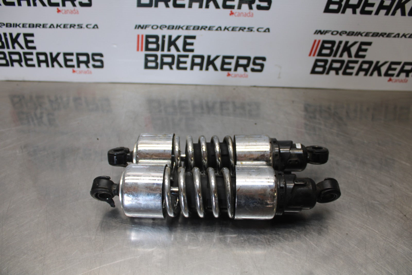 03-08 KAWASAKI VULCAN 1600 12' REAR BACK SHOCK ABSORBER SET PAIR BB196