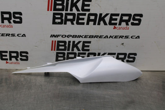 11-15 KAWASAKI NINJA ZX10R RIGHT REAR BACK TAIL FAIRING COWL SHROUD BB840