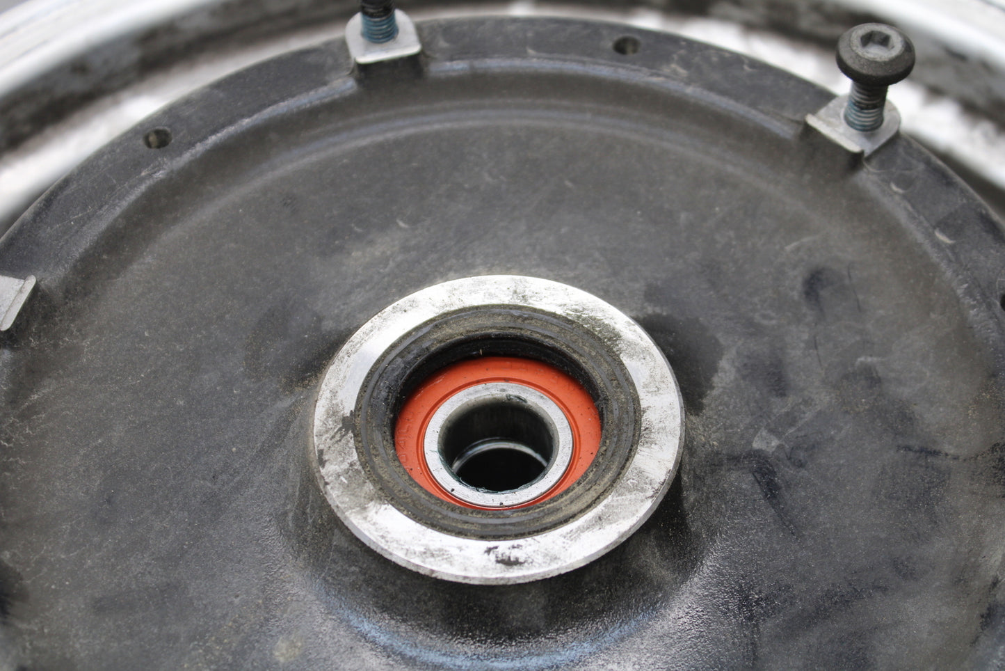 09 YAMAHA ROYAL STAR XVZ1300TF VENTURE REAR WHEEL BACK WHEEL BB151