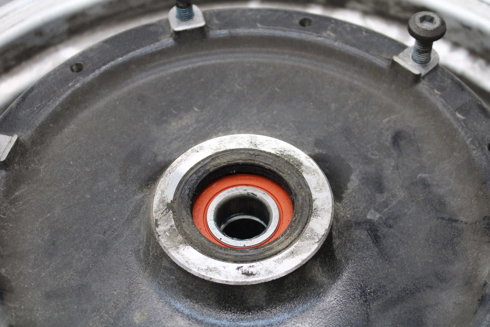 09 YAMAHA ROYAL STAR XVZ1300TF VENTURE REAR WHEEL BACK WHEEL BB151
