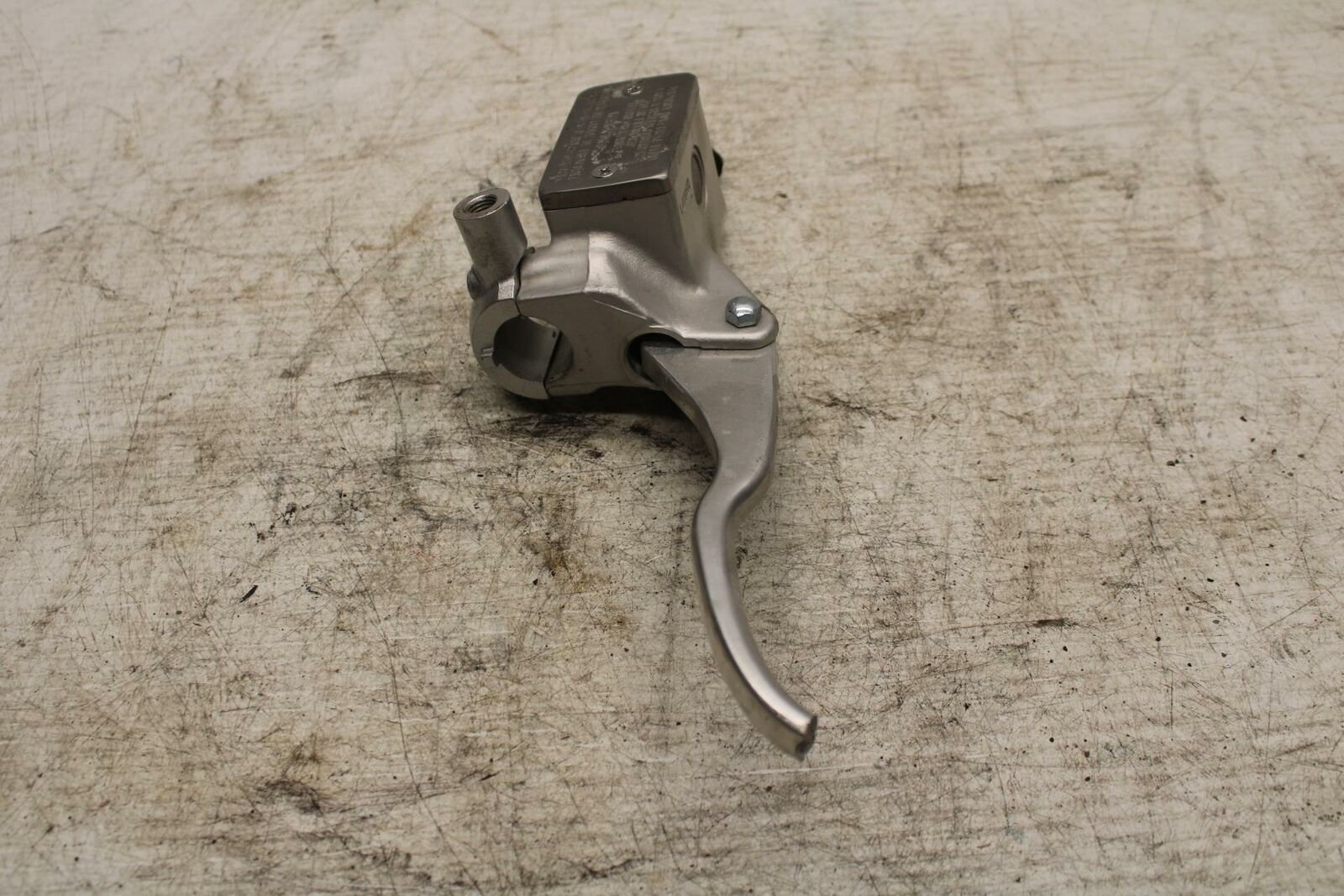 06-07 SUZUKI BOULEVARD S40 FRONT BRAKE MASTER CYLINDER BB375