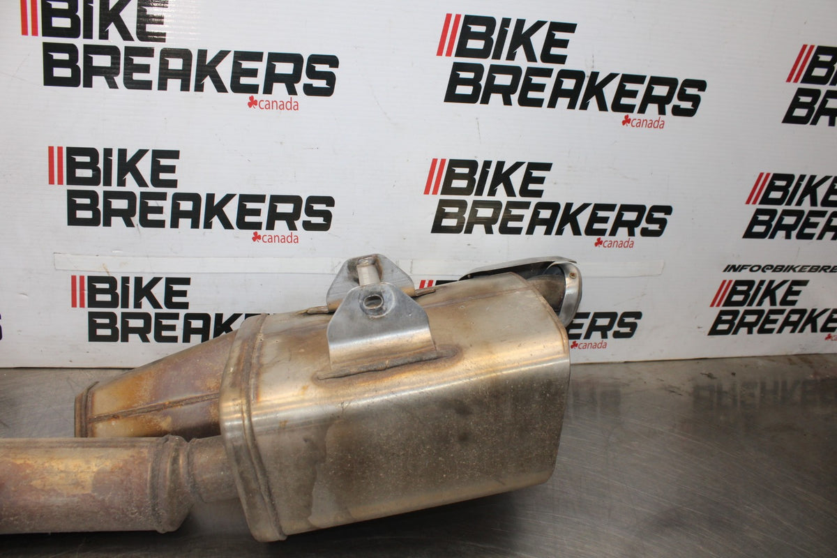 23 KAWASAKI NINJA 650 EX650 FULL EXHAUST SYSTEM HEADERS PIPE MUFFLER BB920