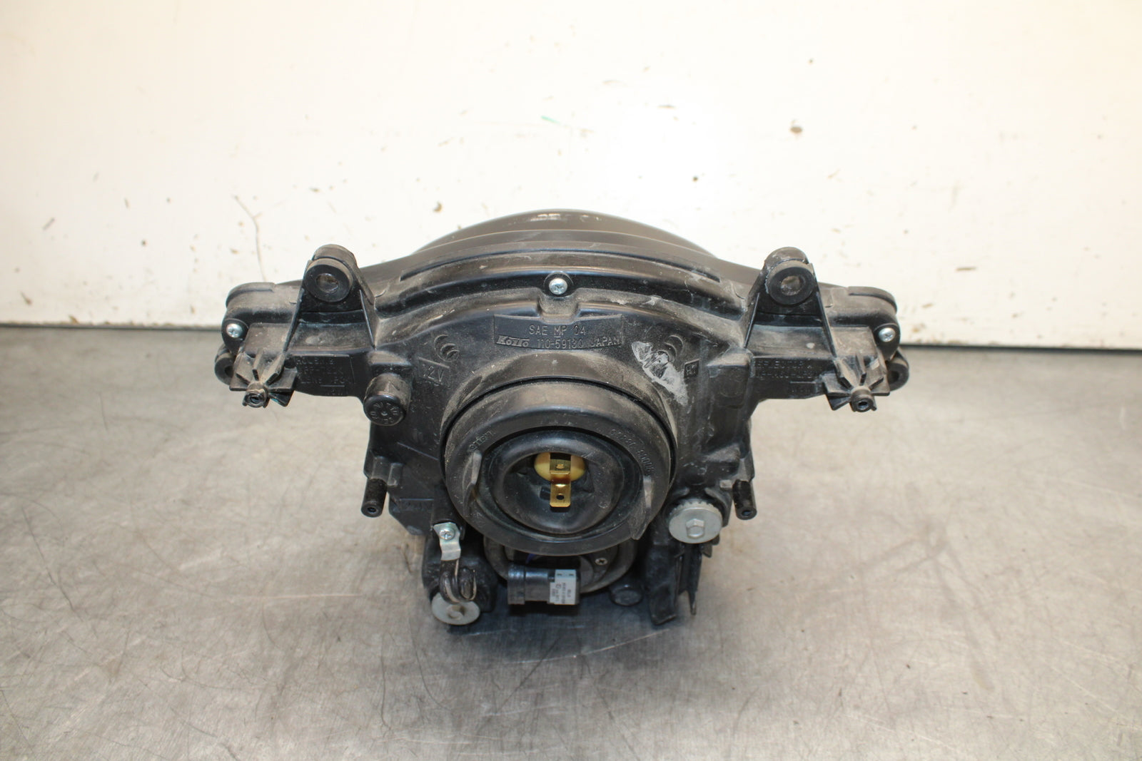 06-07 SUZUKI GSXR 600 FRONT HEADLIGHT HEAD LIGHT LAMP BB243