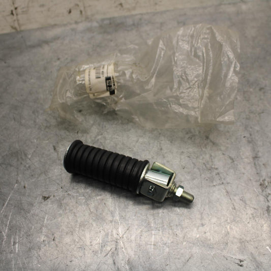 1971 Suzuki AC50 LEFT REAR BACK PASSENGER PEG 43600-09d00 BB43