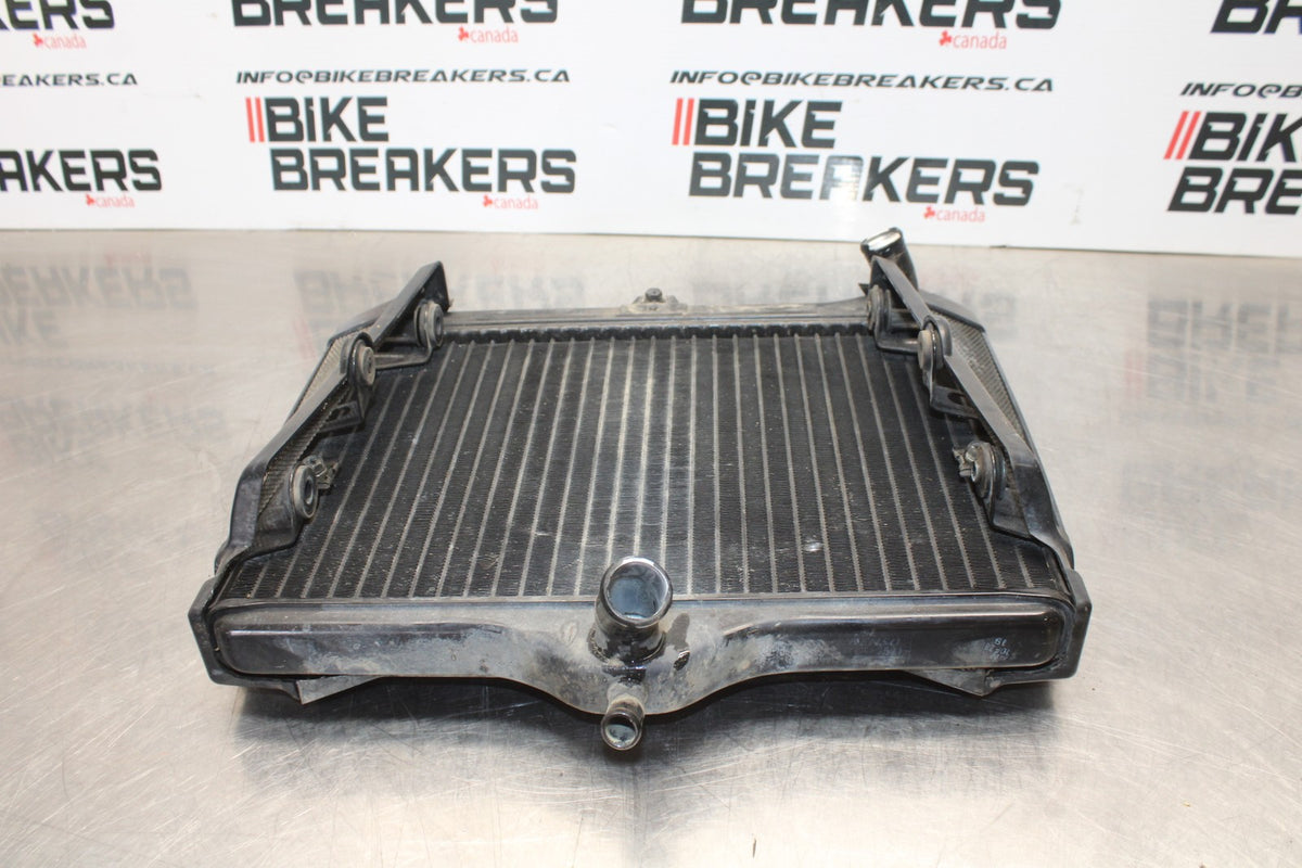 93-07 YAMAHA VMAX 1200 ENGINE COOLER COOLING RADIATOR RADIATER BB197