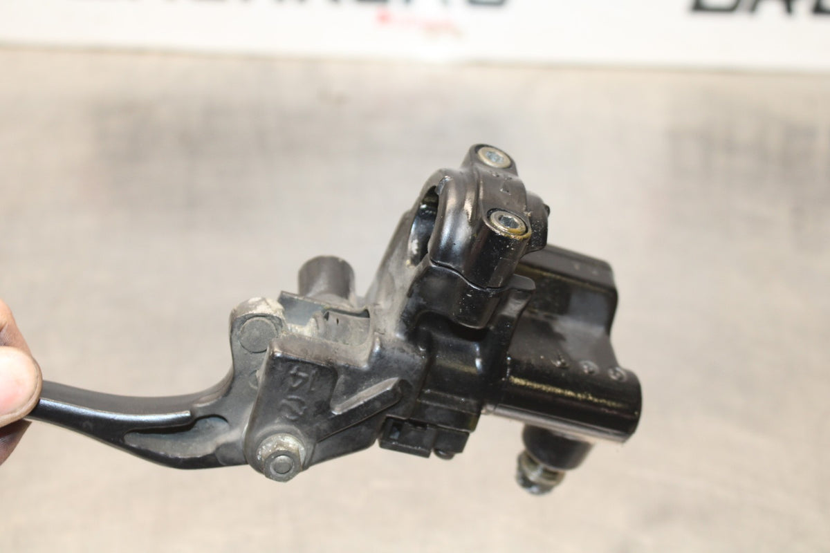 84 HONDA INTERCEPTOR 1000 VF1000F HYDRAULIC CLUTCH MASTER CYLINDER  BB878