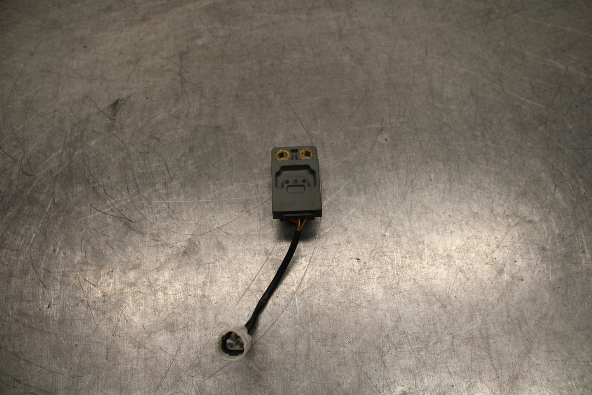 17-24 KTM 390 DUKE TIP OVER BANK ANGLE CRASH SENSOR SWITCH  BB734