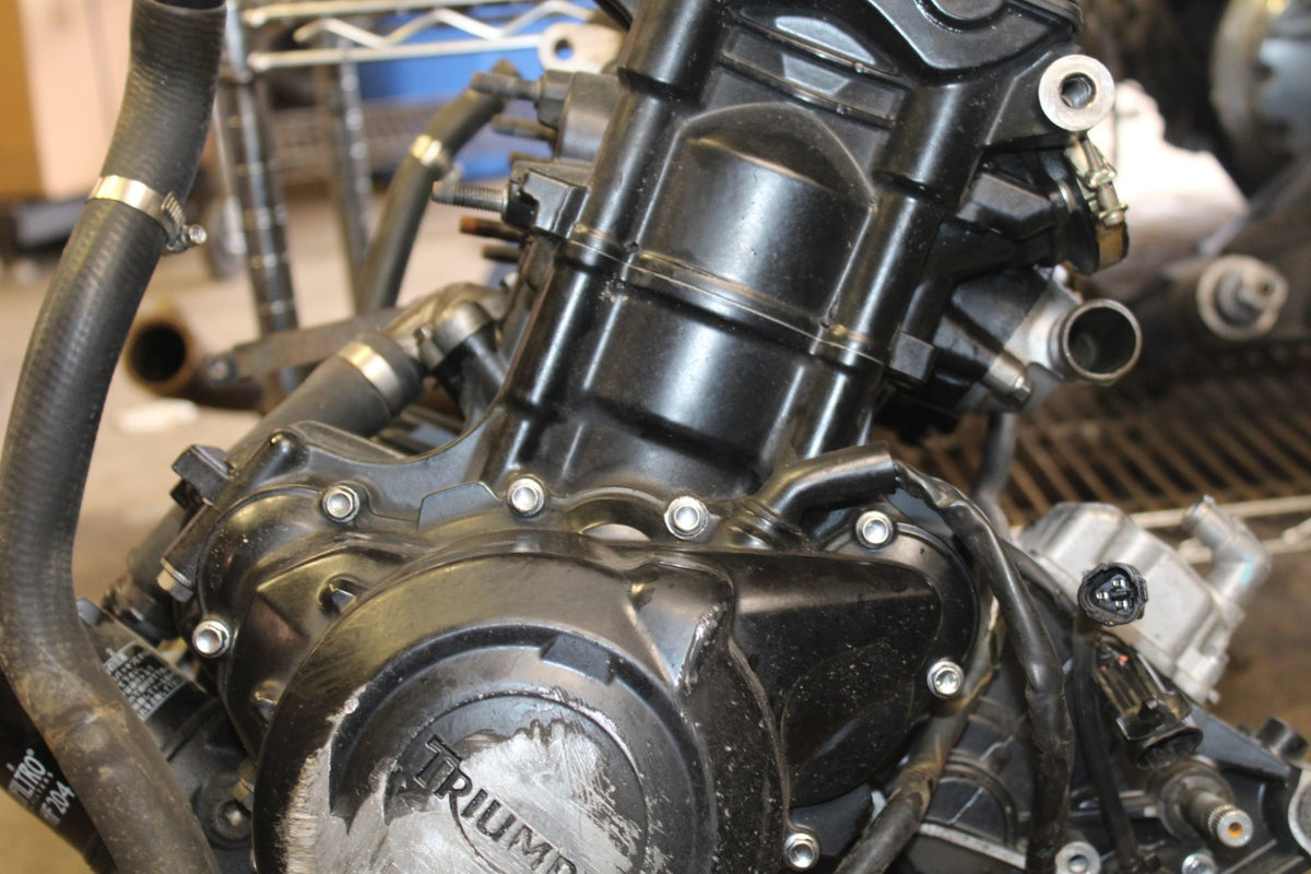 12 TRIUMPH STREET TRIPLE R ENGINE MOTOR BB914