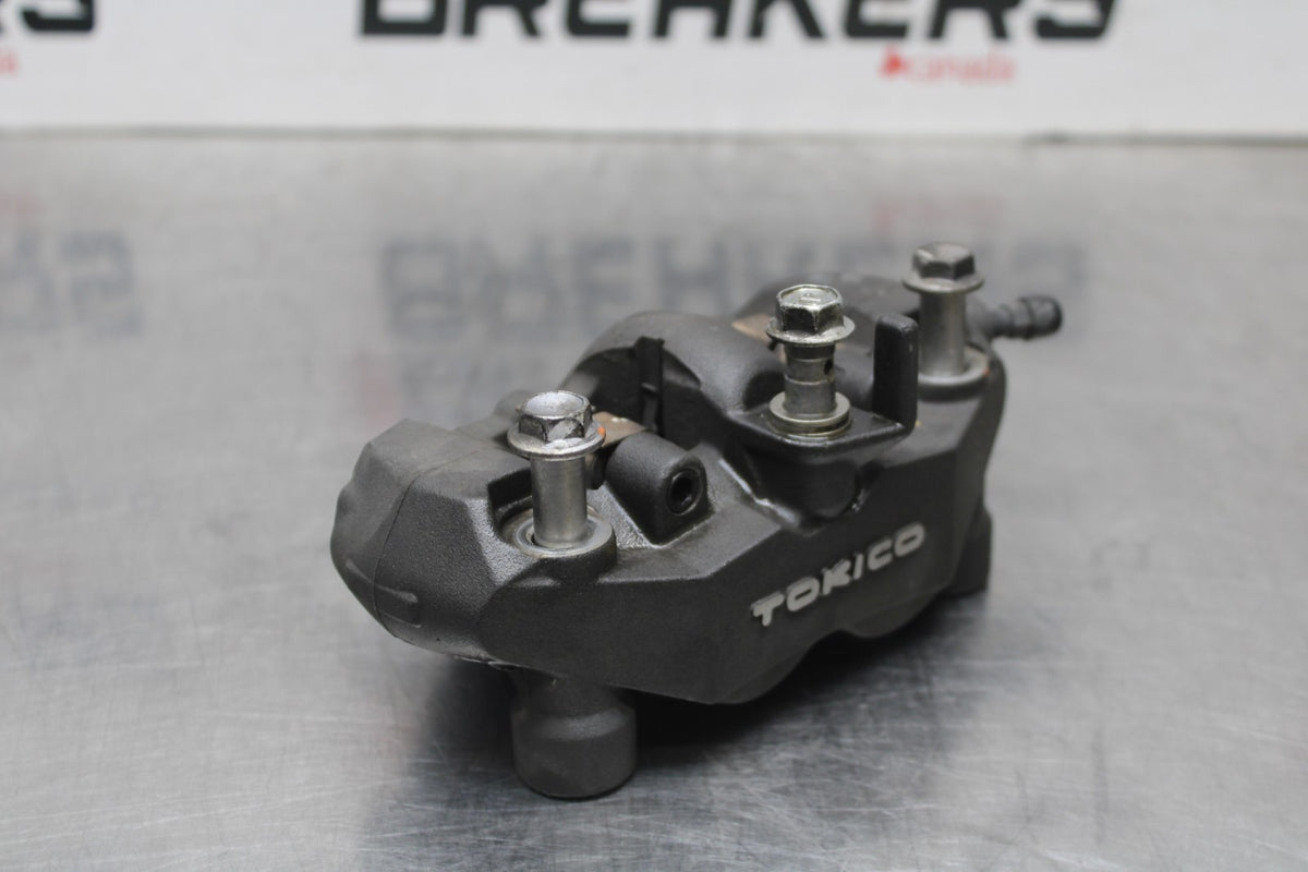 08-10 SUZUKI GSXR 600 RIGHT LEFT FRONT BRAKE CALIPER SET PAIR CALIPERS BB835