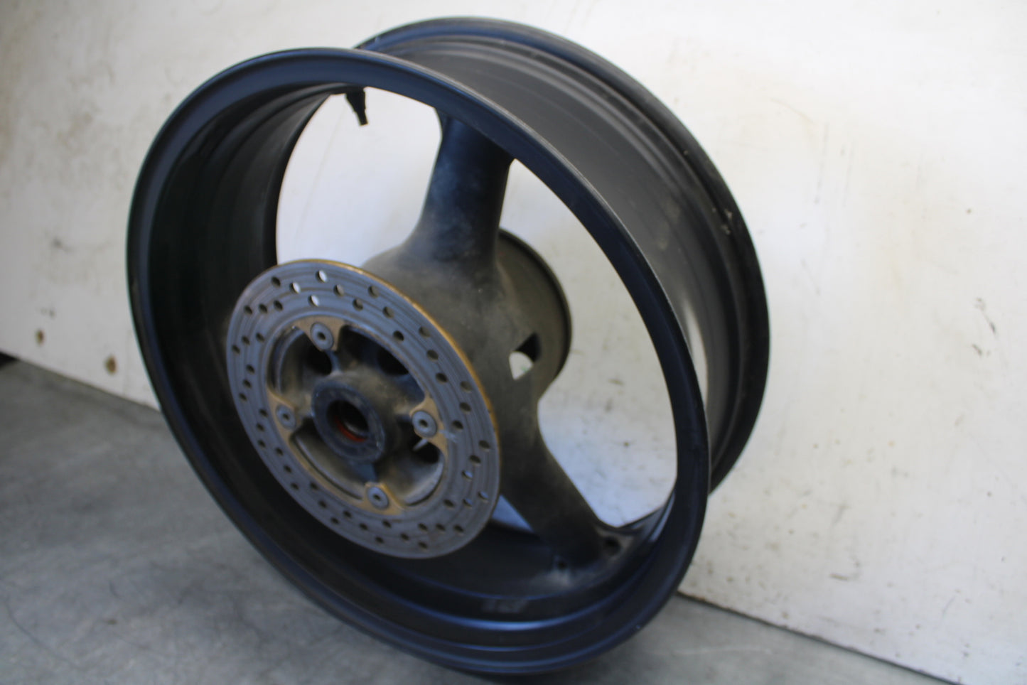 03-04 KAWASAKI NINJA ZX6R 636 REAR WHEEL BACK RIM BB85