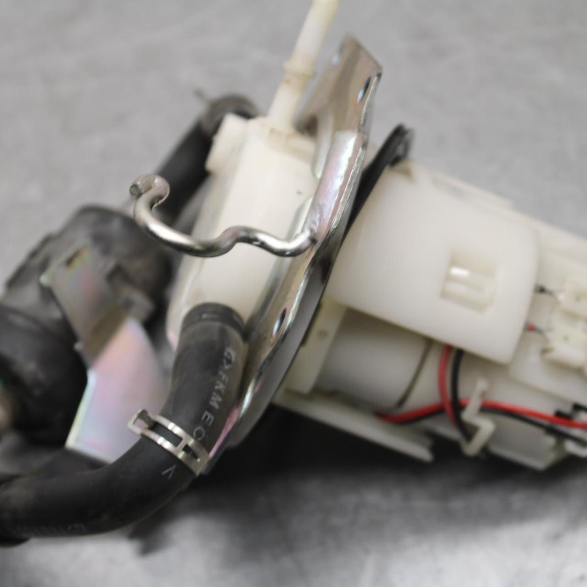 15-18 HONDA CB300FA FUEL PUMP GAS PETROL SENDER UNIT BB646