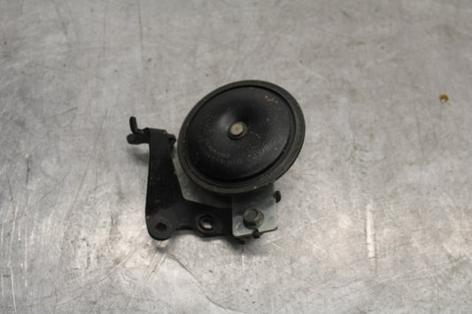 04-06 YAMAHA YZF R1 HORN SIGNAL 4TH-83371-00-00 BB659