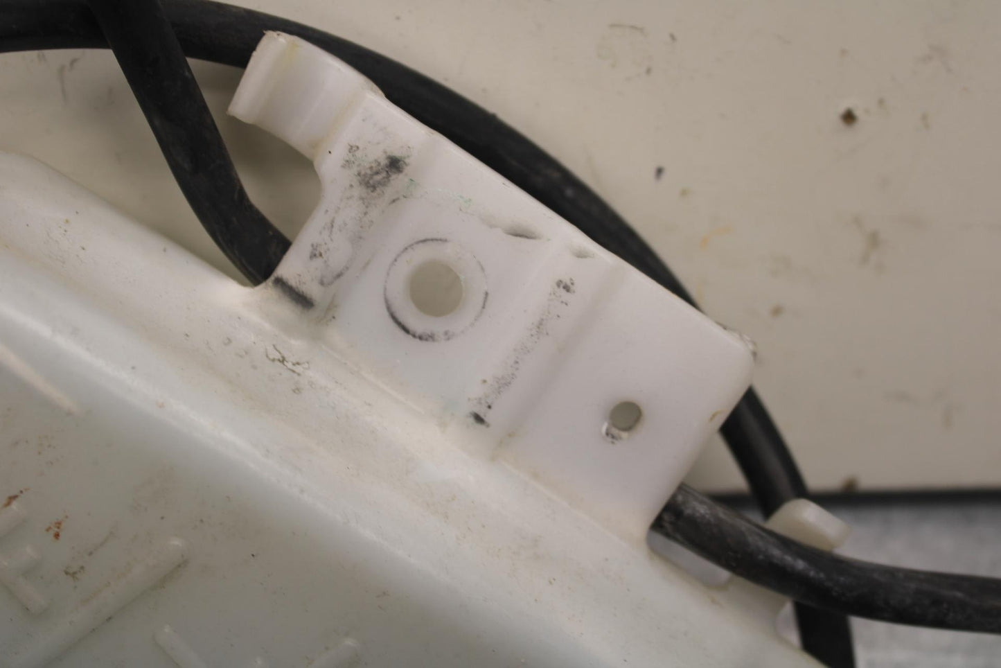 2011 Suzuki GSXR600 COOLANT WATER TANK RESERVOIR BOTTLE BB602