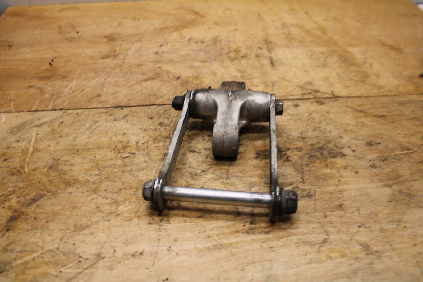 05-09 SUZUKI BOULEVARD C90 REAR BACK SHOCK LINK BB332