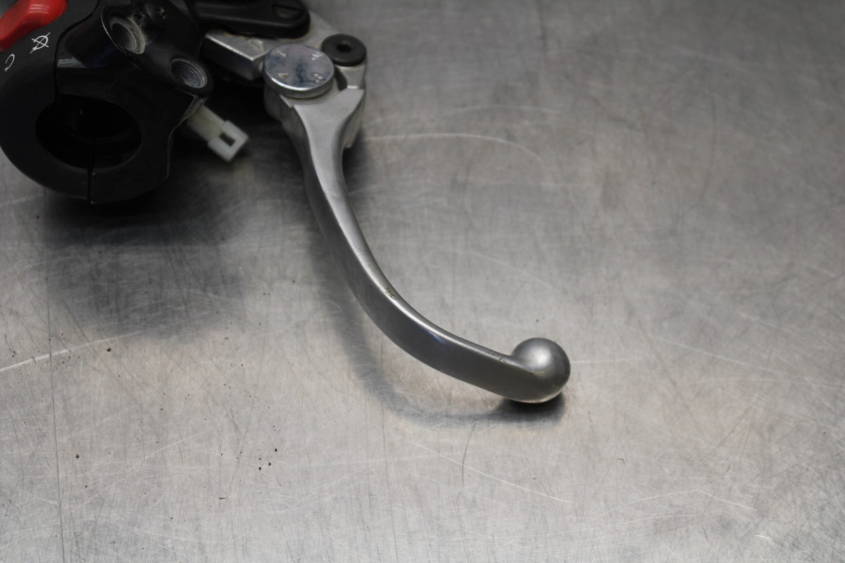 05 TRIUMPH ROCKET III FRONT BRAKE MASTER CYLINDER BB186