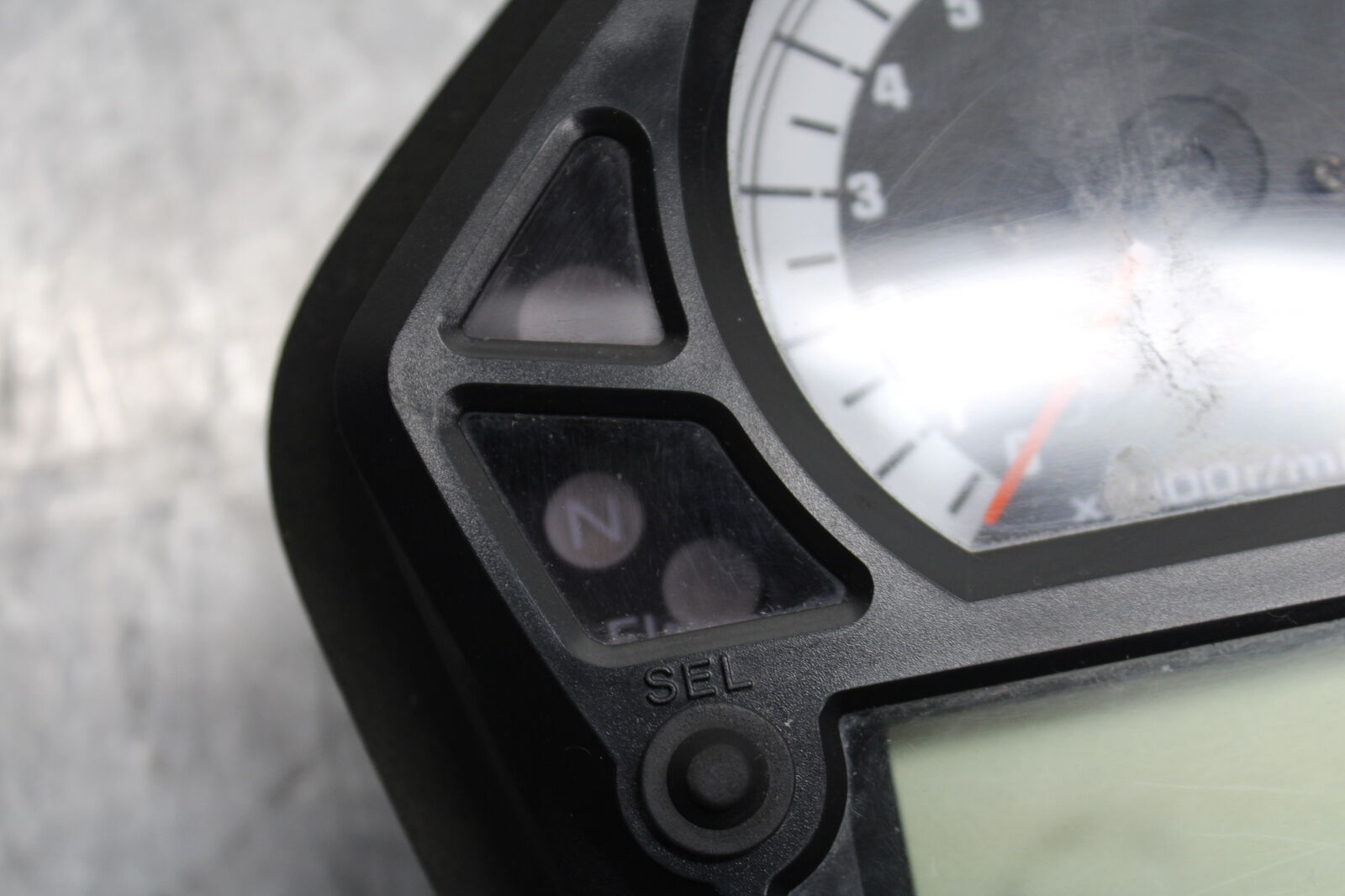 03-06 SUZUKI SV650 SPEEDO TACH GAUGES CLUSTER SPEEDOMETER TACHOMETER BB392