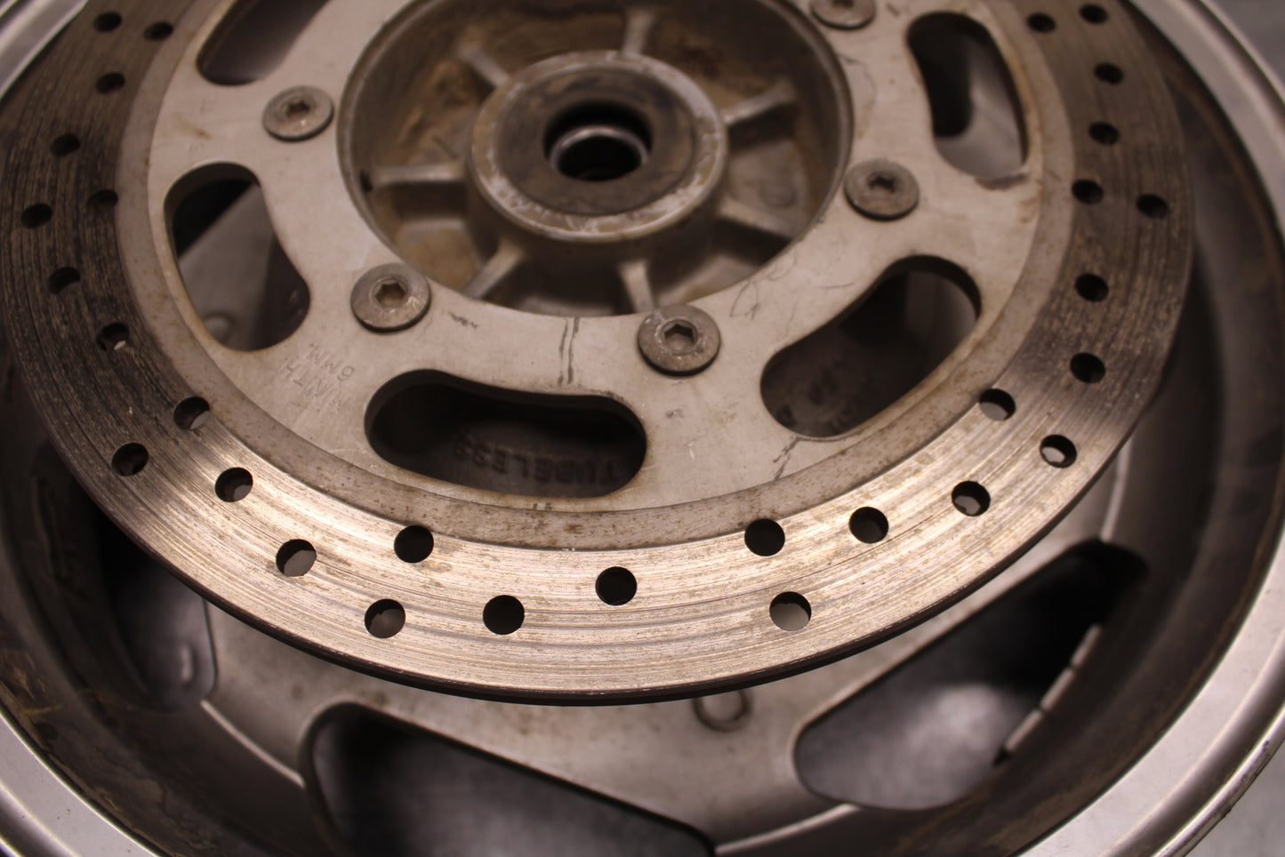 03-08 KAWASAKI VULCAN 1600 REAR WHEEL BACK RIM BB754