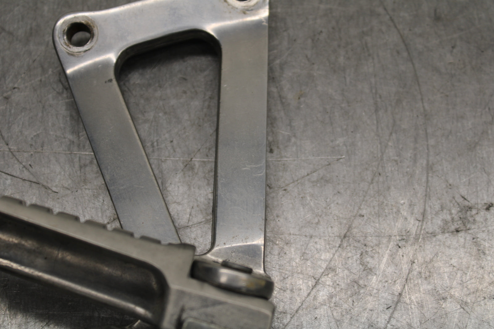 93-94 KAWASAKI NINJA ZX7R REAR BACK PASSENGER PEG SET PAIR BB122