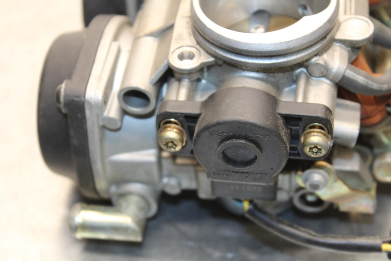 2007 Yamaha YZF R6S MAIN FUEL INJECTORS / THROTTLE BODIES 5SL-13750-00-00 BB594