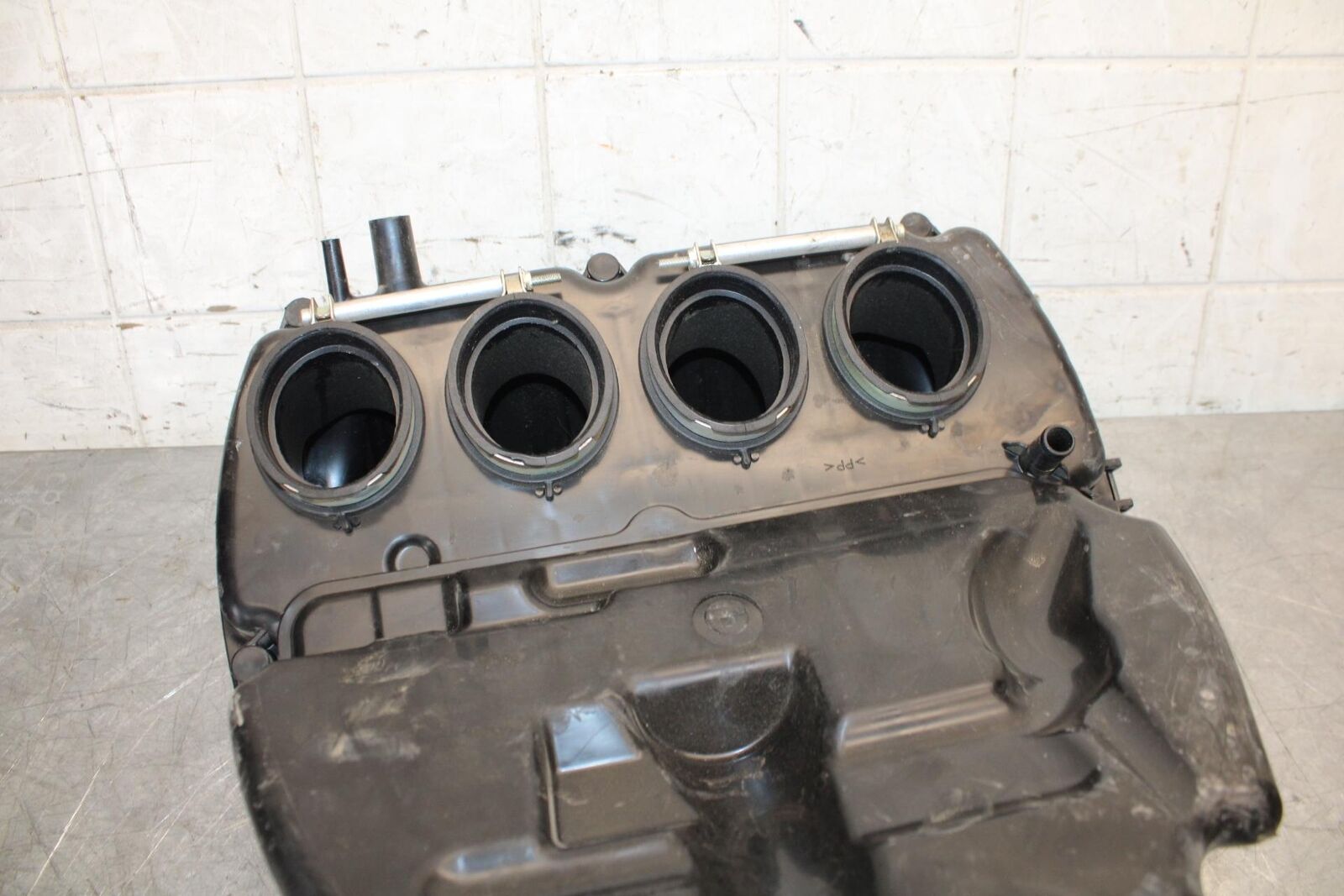 19-20 KAWASAKI NINJA ZX6R ZX636 AIRBOX AIR INTAKE FILTER BOX 11010-0893 BB528