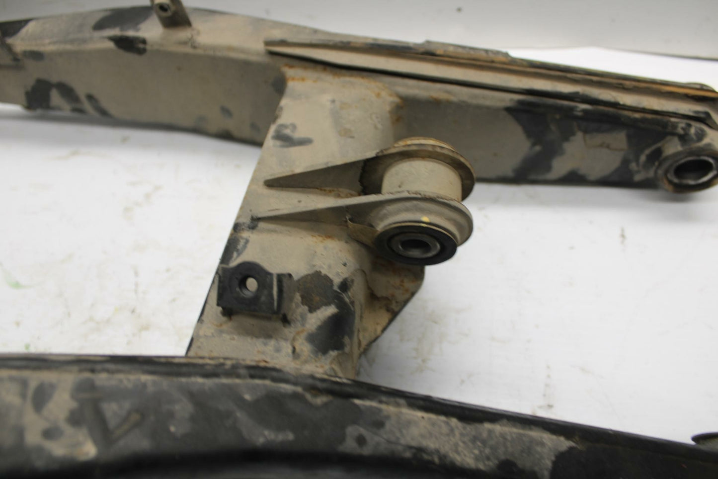 17-20 KAWASAKI NINJA 650 EX650 ABS REAR SWINGARM BACK SUSPENSION SWING ARM BB277