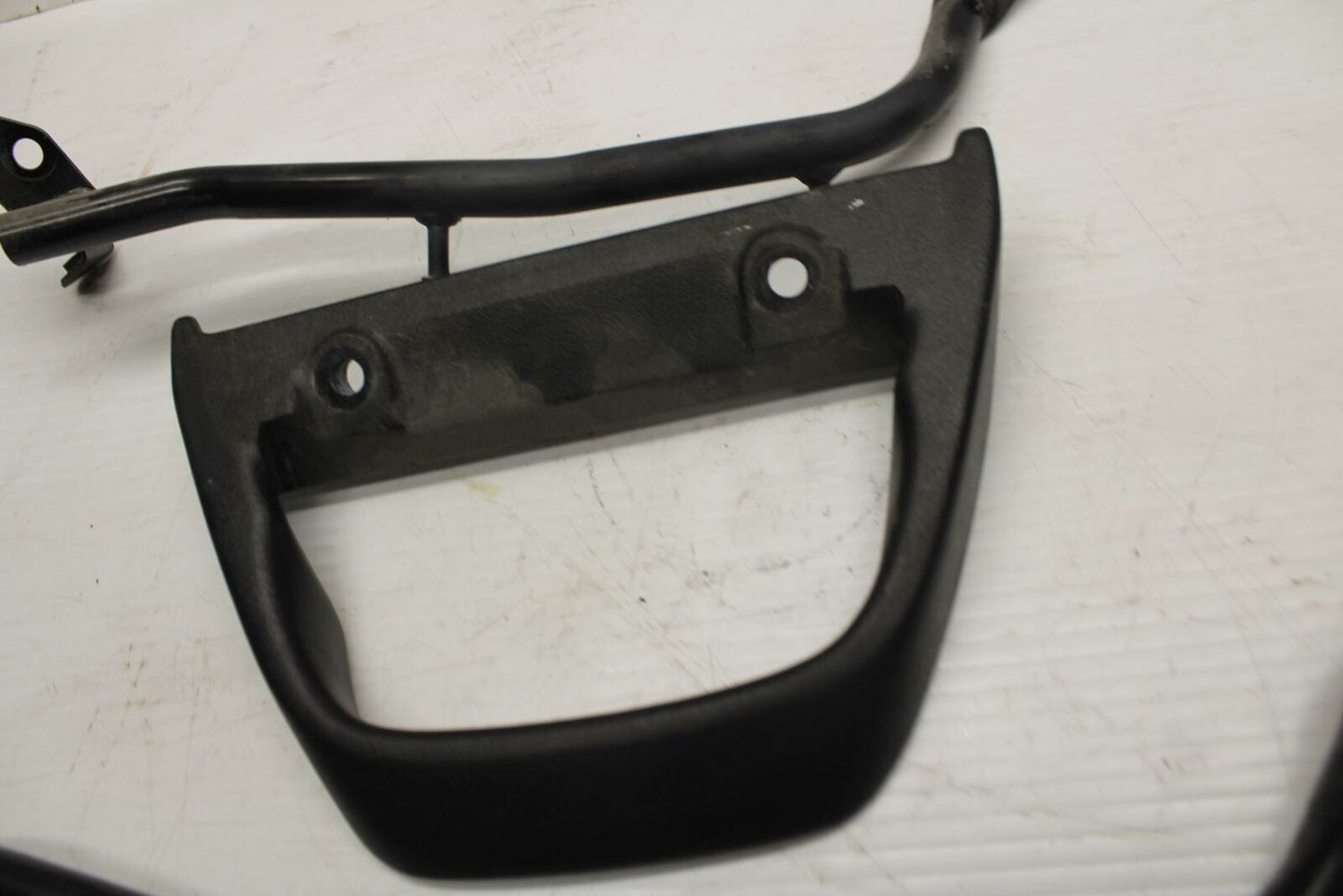 04-09 SUZUKI GS500F PASSENGER REAR SEAT GRAB BAR HANDLE SET BB278