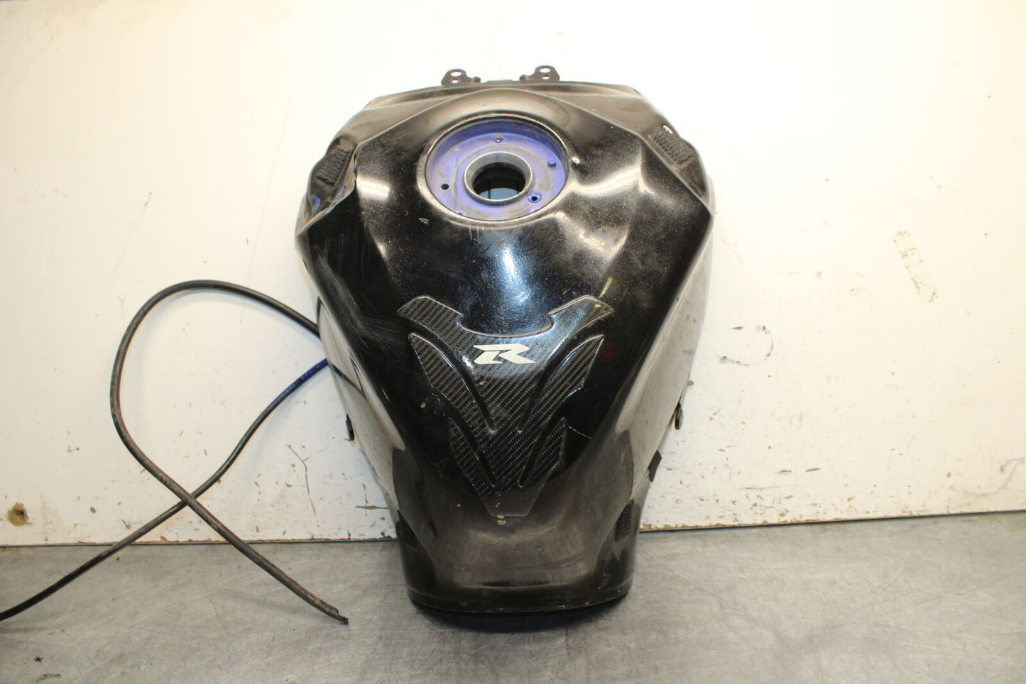 06-07 SUZUKI GSXR 600 GAS TANK FUEL CELL PETROL RESERVOIR BB737